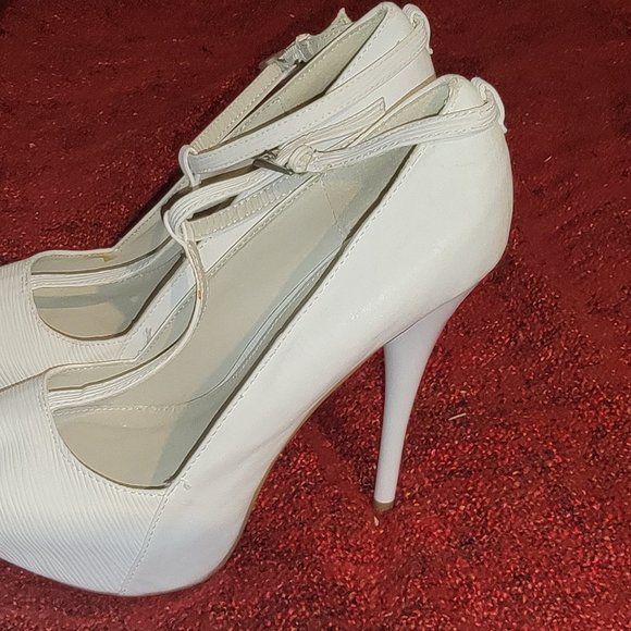 Qupid Mary Jane Peep Toe Heel - Picture 5 of 16